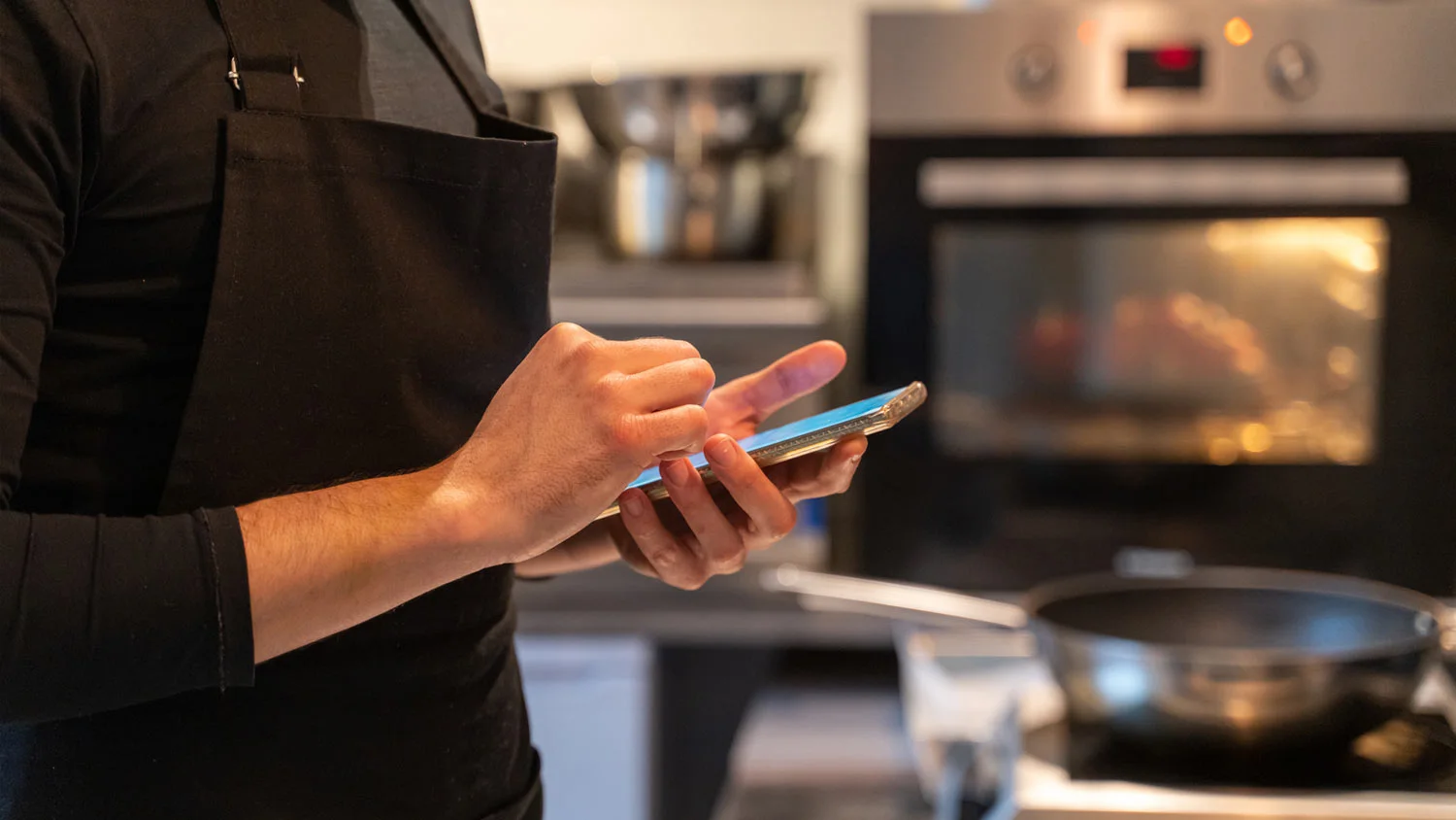 The Rise of Mobile and Cloud-Based Kitchen POS: How Restaurants are Adapting to the Latest Technologies